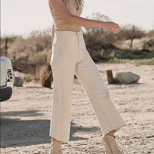 Levi's Wellthread Hemp Ribcage Crop Wide Jeans